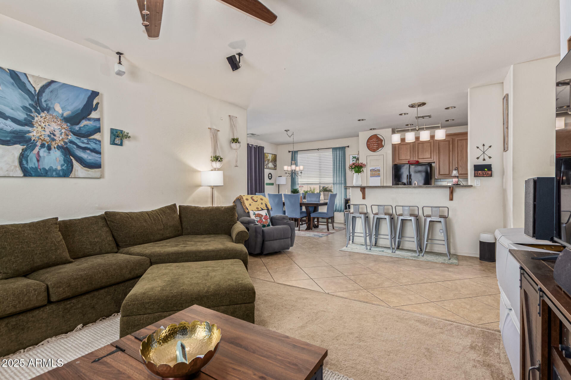 Property Photo: 21091 E Pickett Street AZ 85142