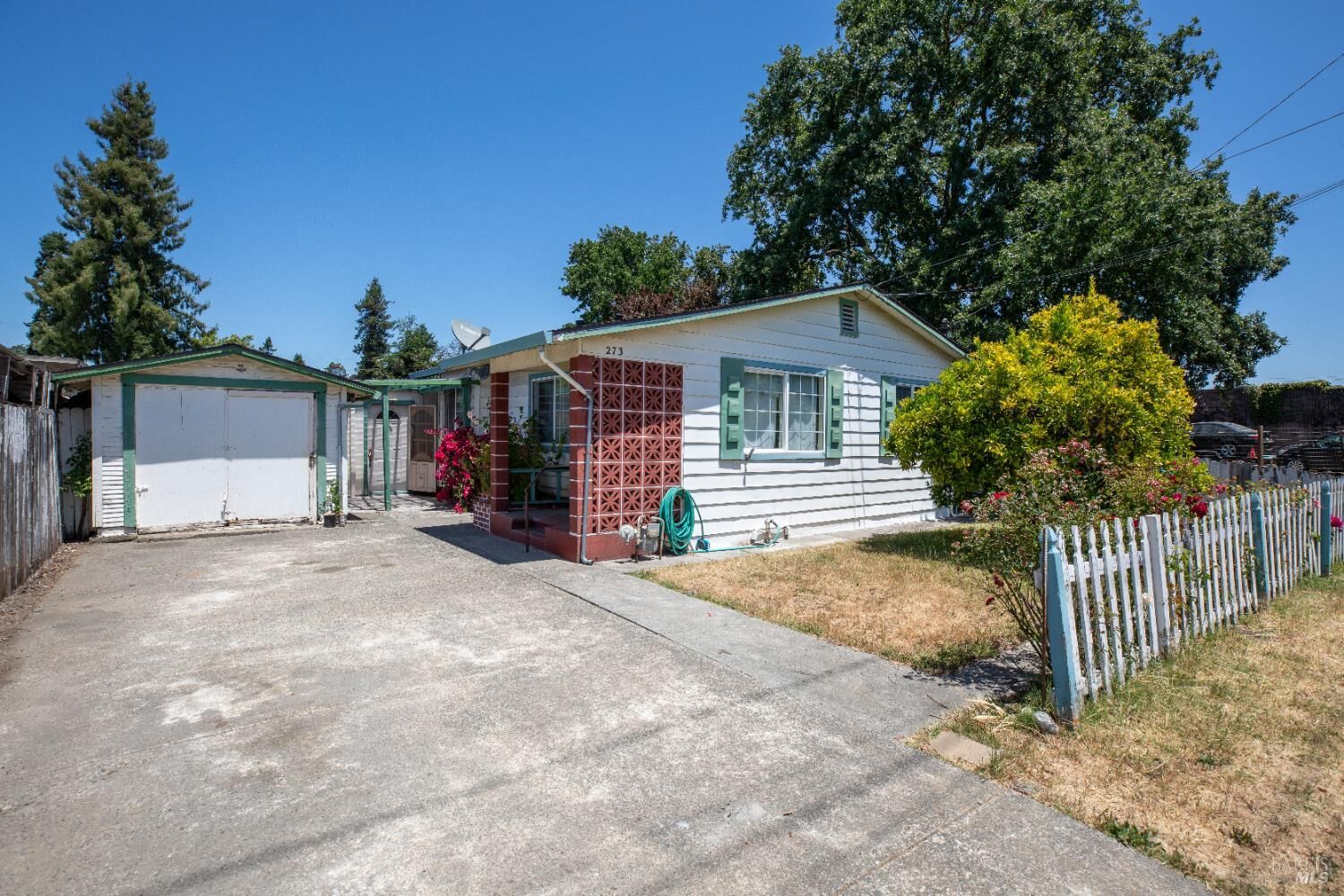 Property Photo:  273 Barham Avenue  CA 95407 