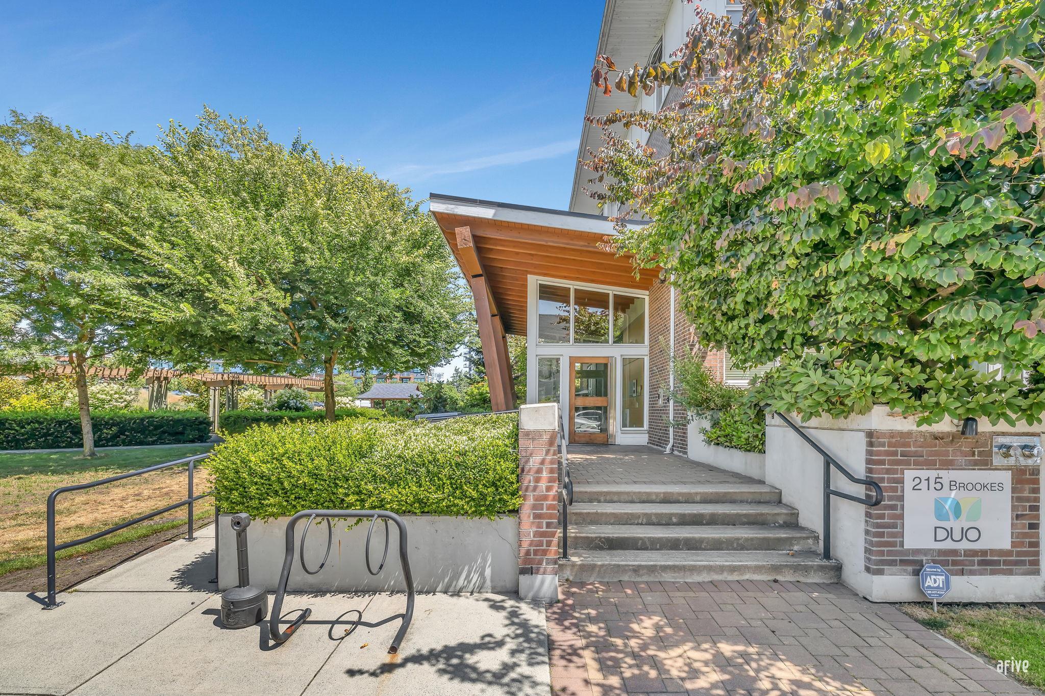 Property Photo: 215 Brookes Street 206 BC V3M 0G5