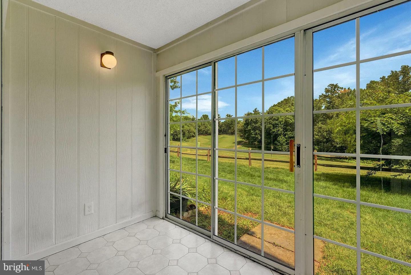 Property Photo: 12106 Green Leaf Court 102 VA 22033