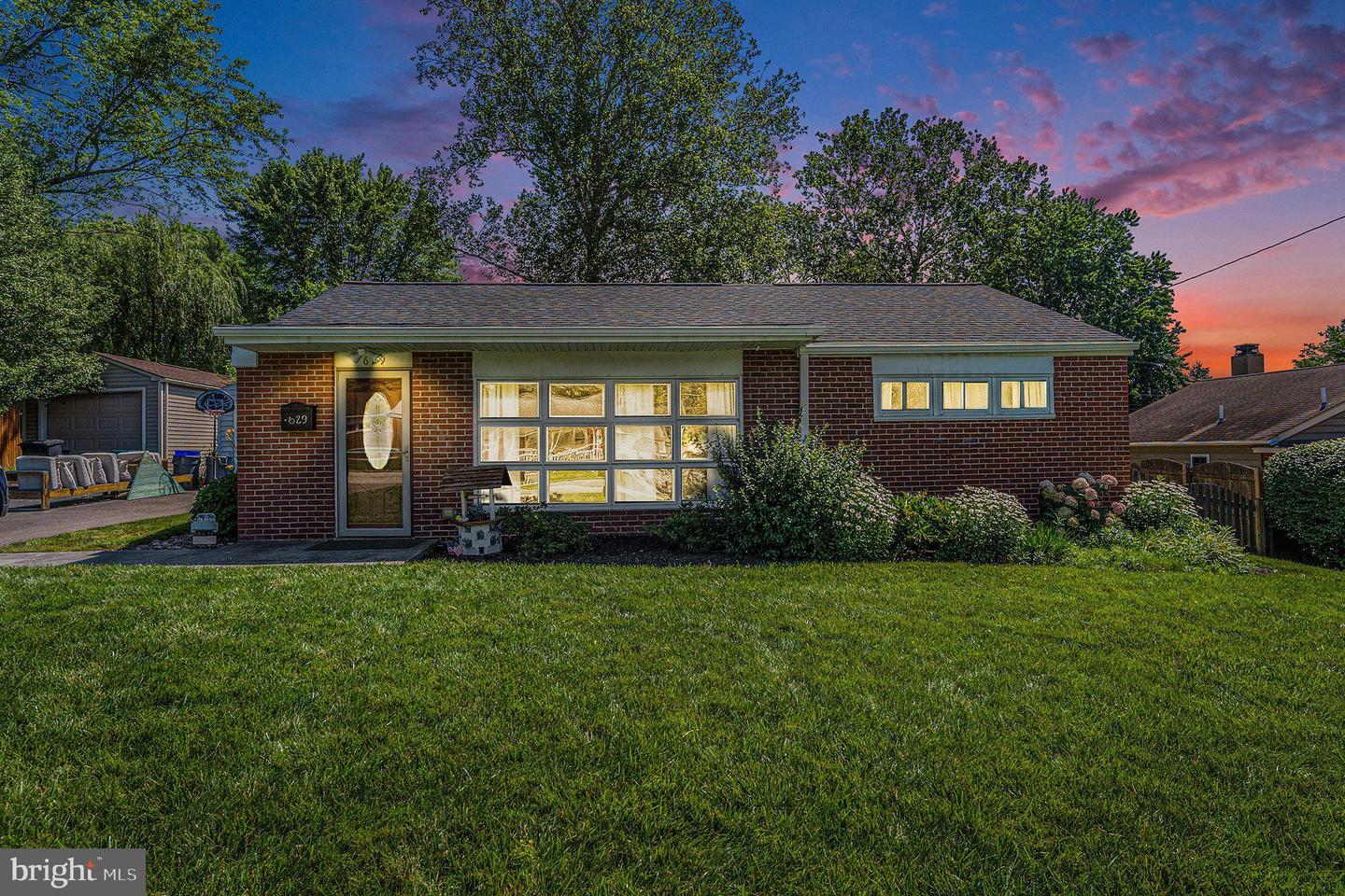 Property Photo: 629 Erlen Road PA 19462