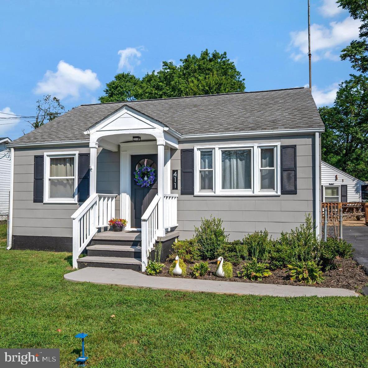 Property Photo: 411 Pratt Street VA 22405
