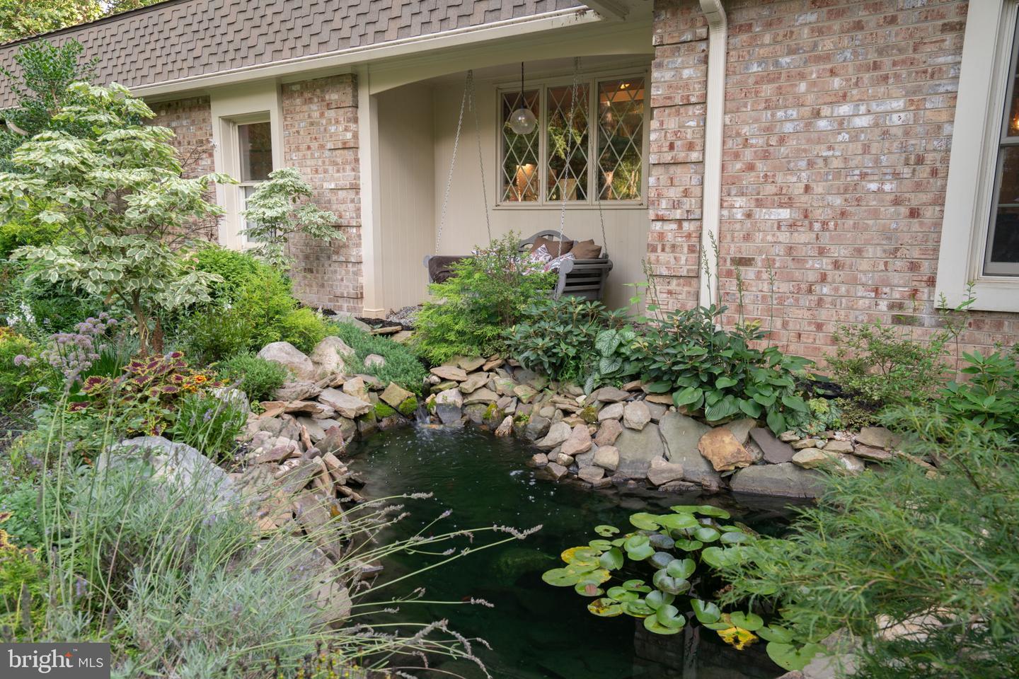 Property Photo: 10423 Deerfoot Drive VA 22066
