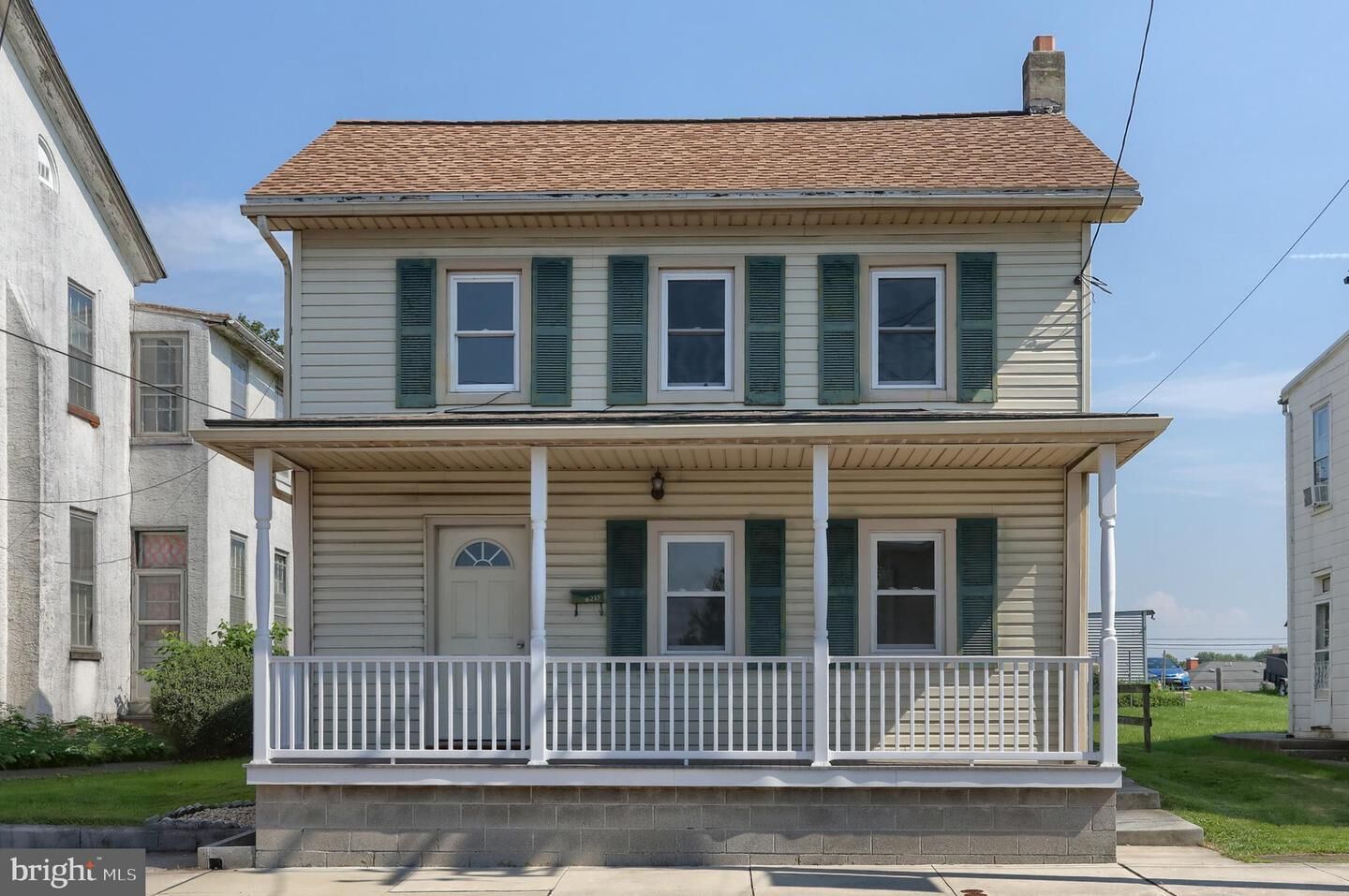 Property Photo:  237 W Main Avenue  PA 17067 