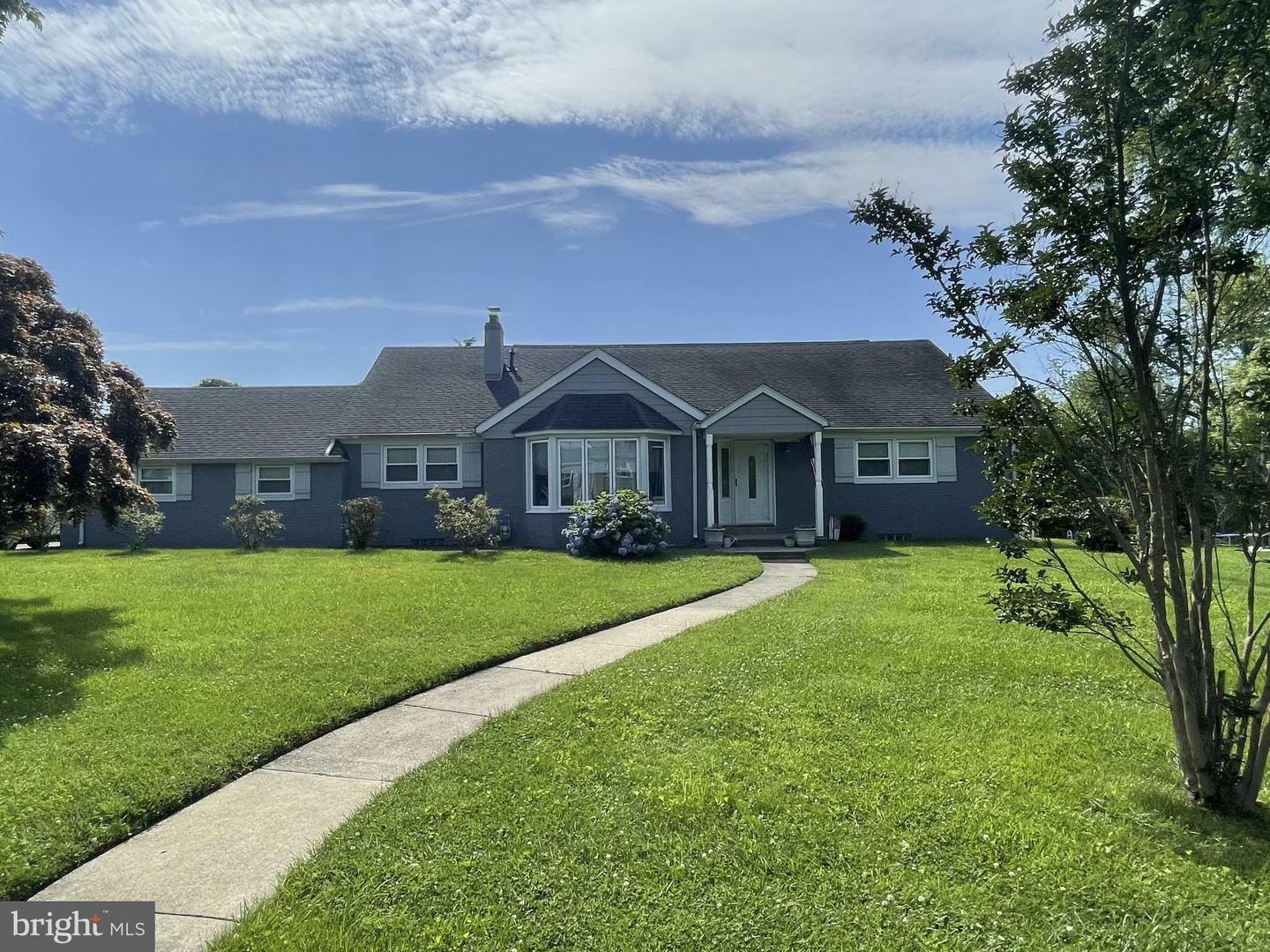 3897 Byron Road  Huntingdon Valley PA 19006 photo