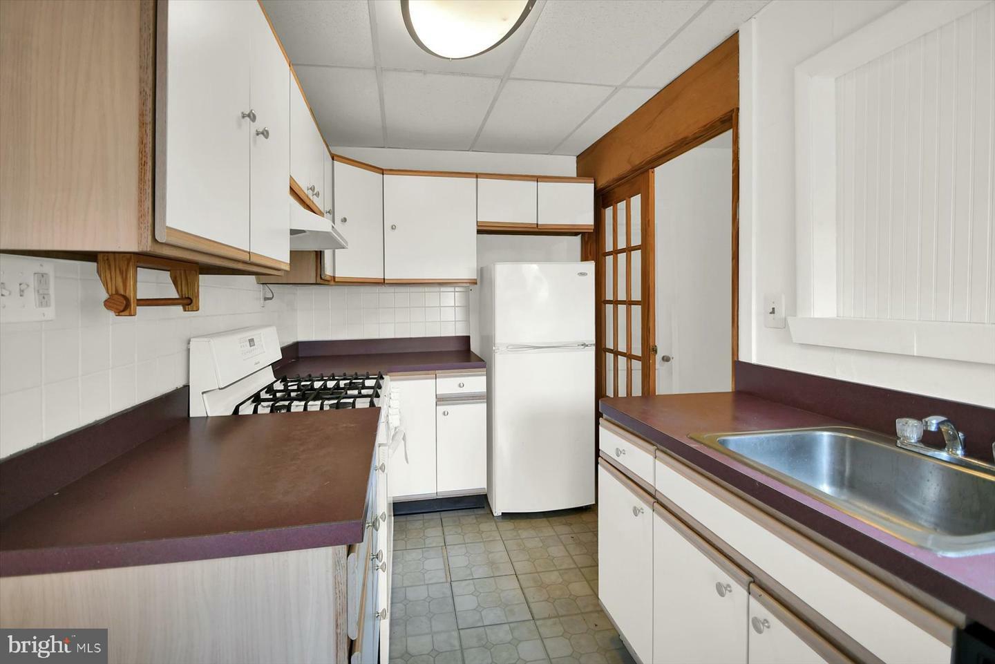 Property Photo: 216 Beech Road PA 19086