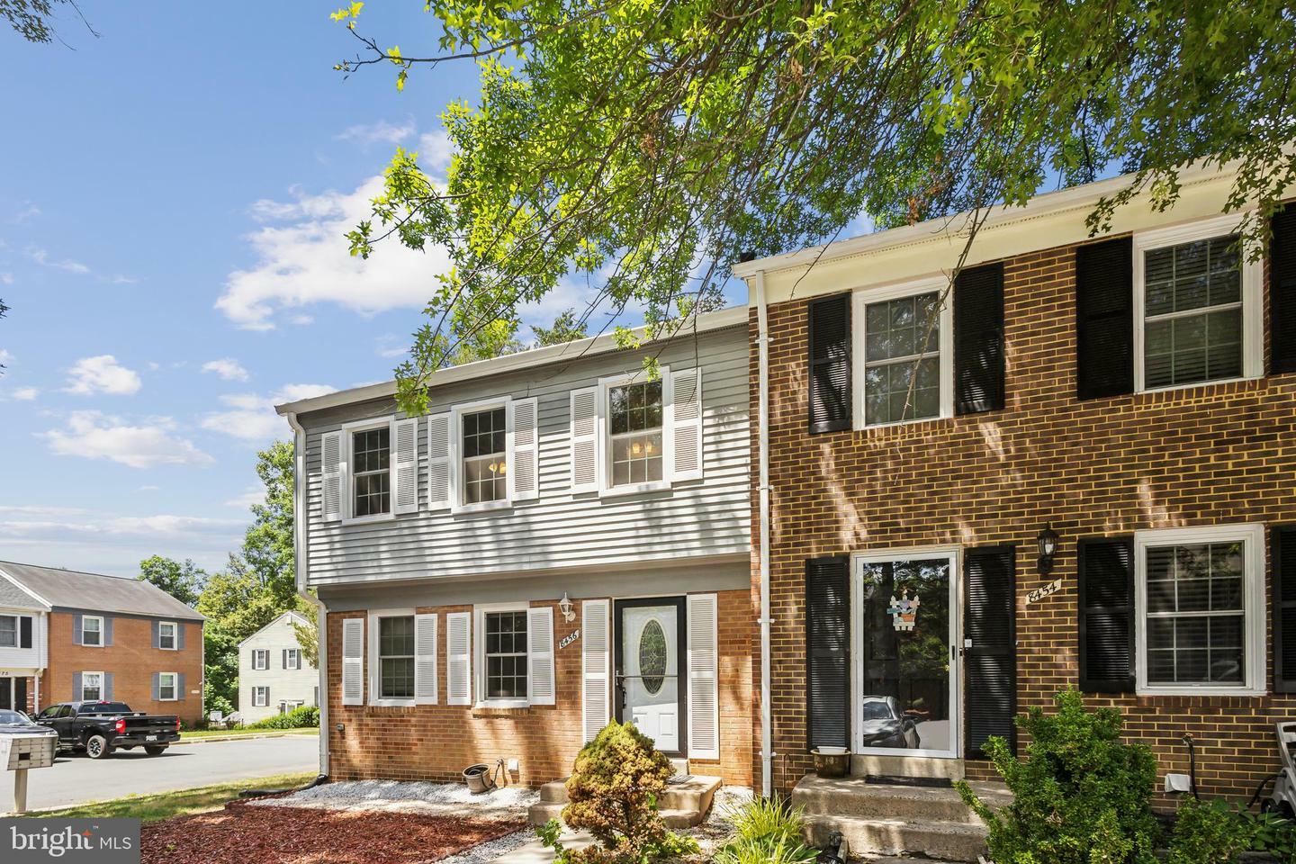 Property Photo: 8456 Kitchener Drive VA 22153