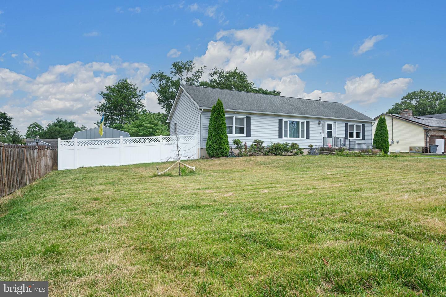 Property Photo: 208 W Arctic Avenue NJ 08341