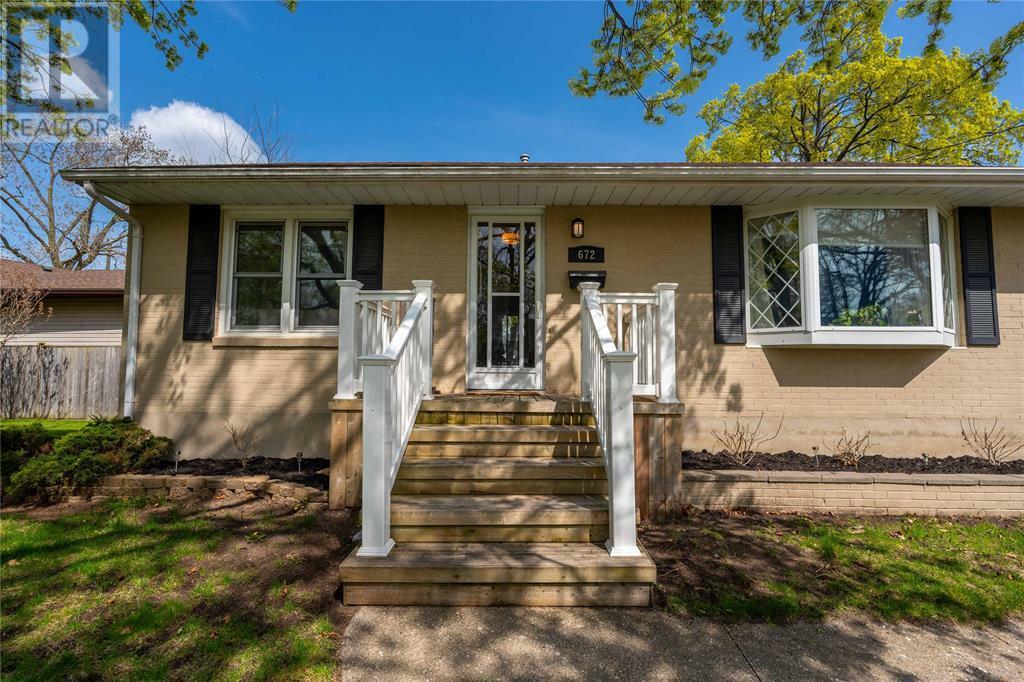 Property Photo: 672 Odell Avenue ON N7V 2K7