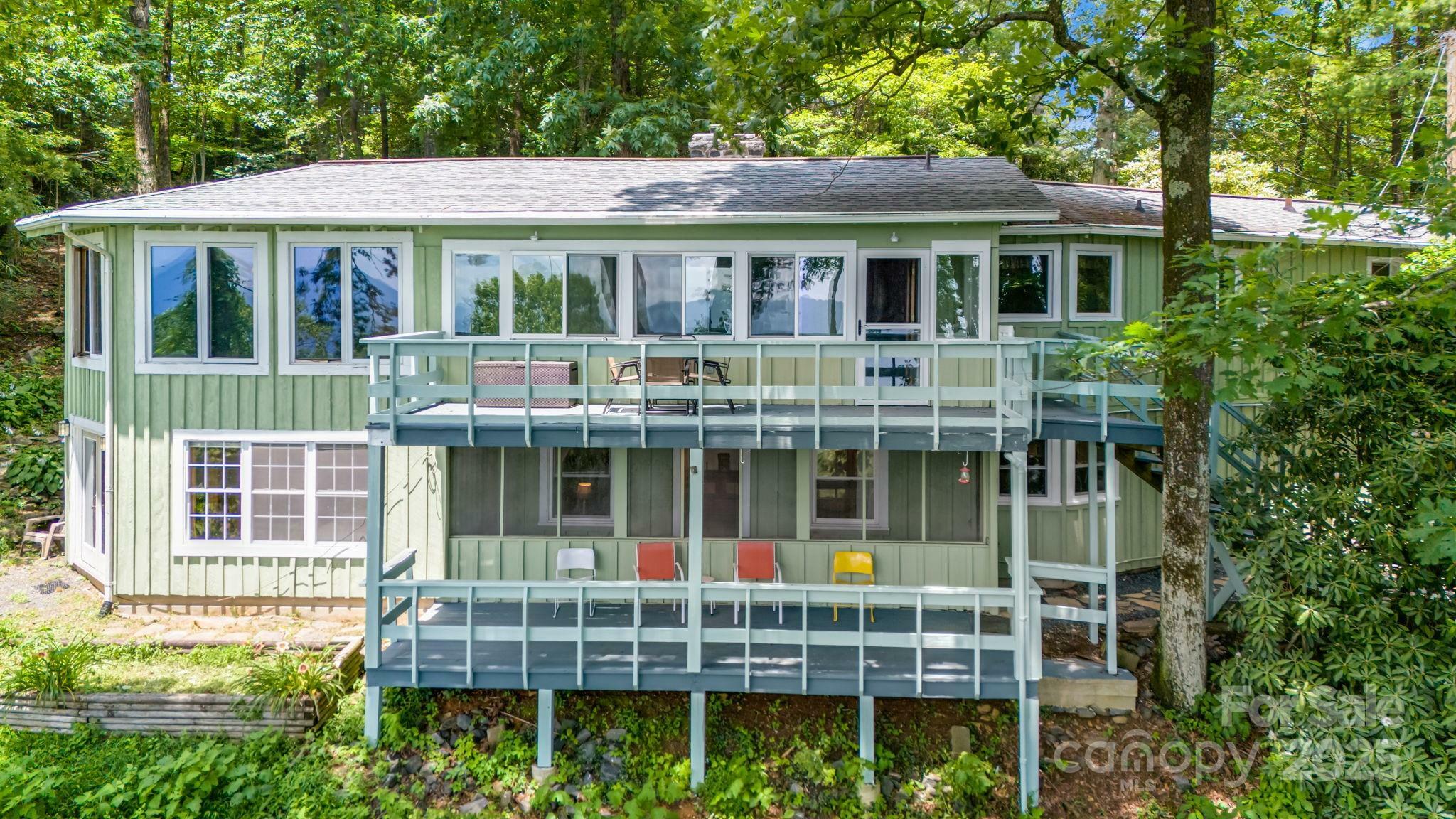 Property Photo:  203 Laurel Lane  NC 28749 