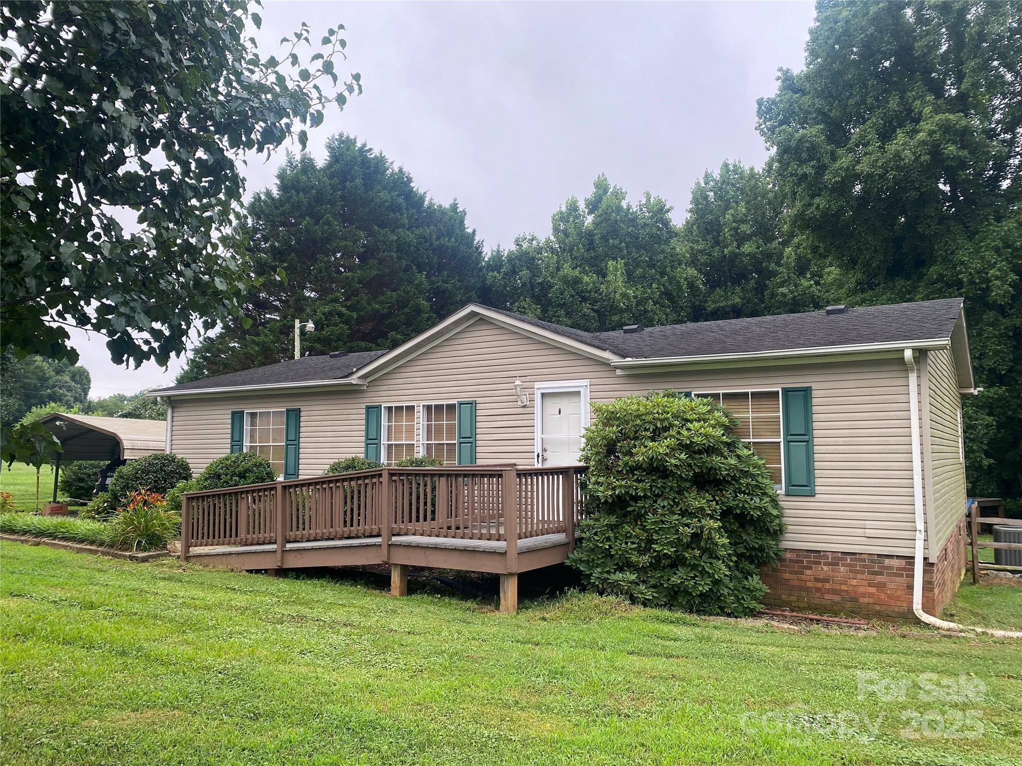 Property Photo:  117 Haystack Lane  NC 28660 