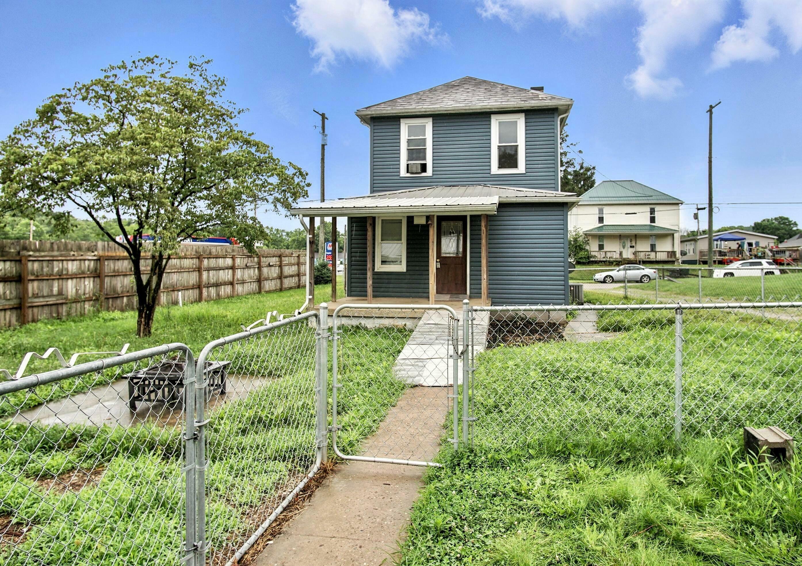 Property Photo:  109 Vaughn Street  OH 43731 