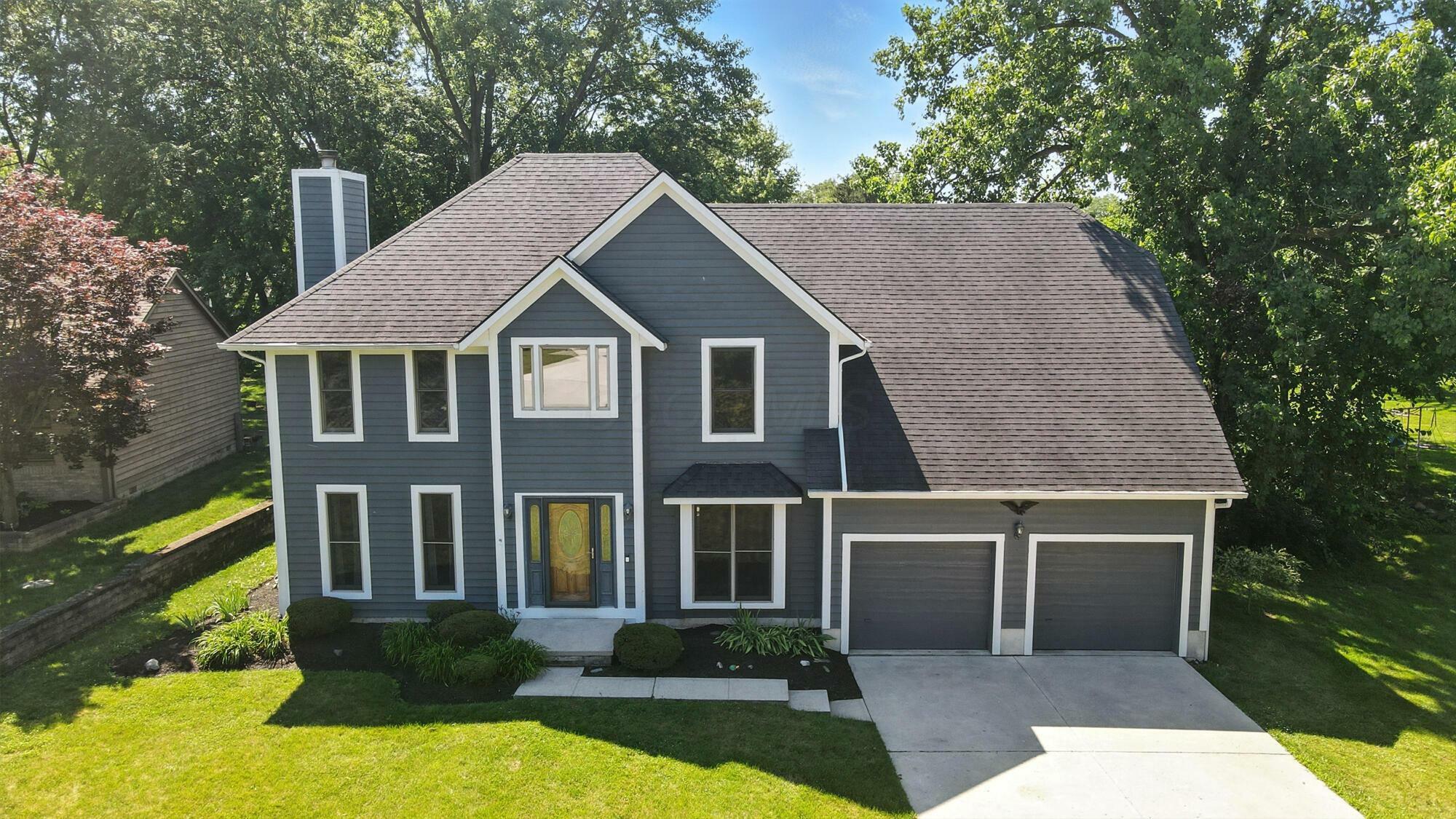 Property Photo: 1435 E Choctaw Drive OH 43140