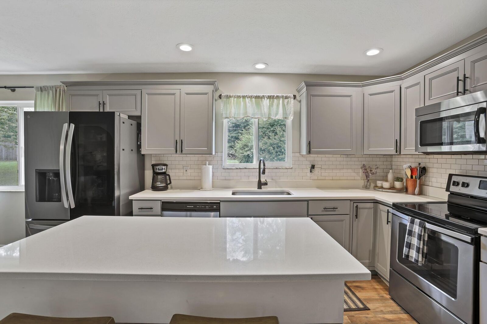 Property Photo:  13722 Cobblestone Lane  OH 43147 