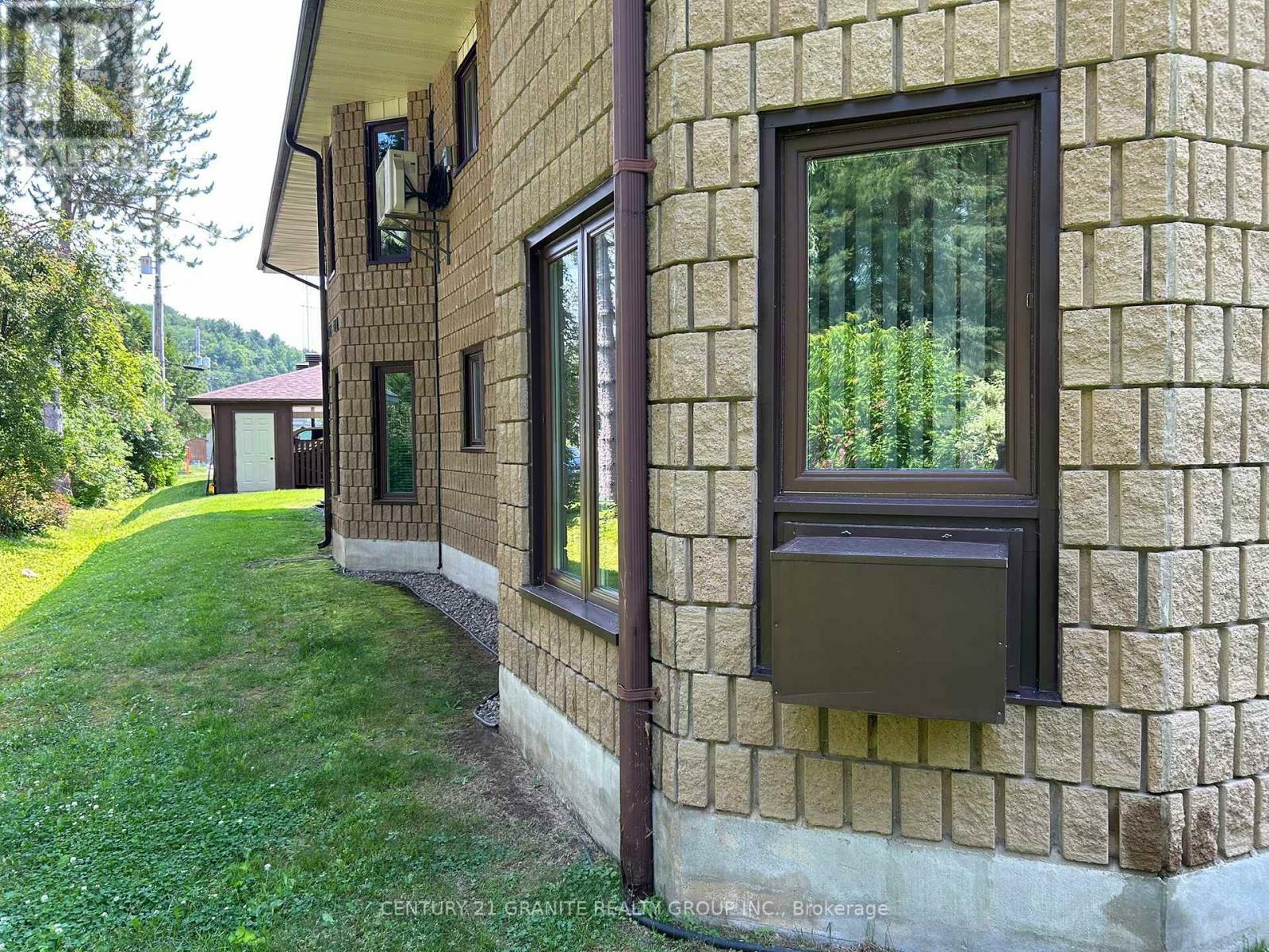 Property Photo: 16 Alice Street ON K0L 1C0