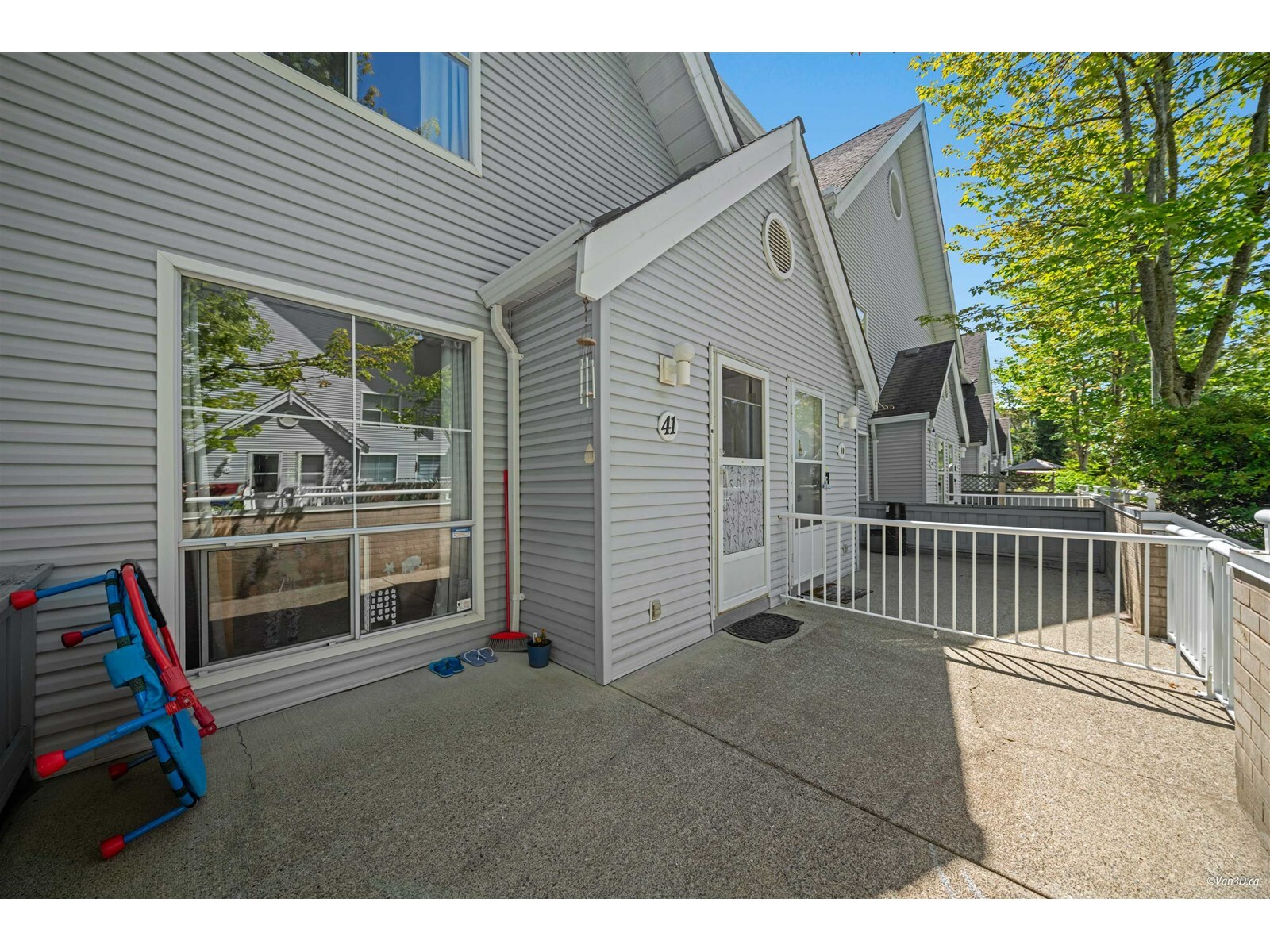 Property Photo:  13706 74 41  BC V3W 1K3 