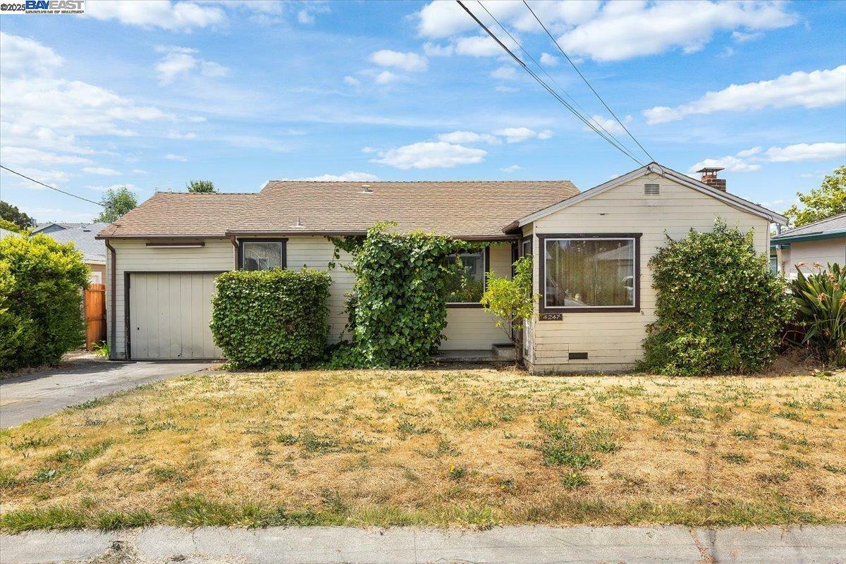 4247 Gem Ave  Castro Valley CA 94546 photo