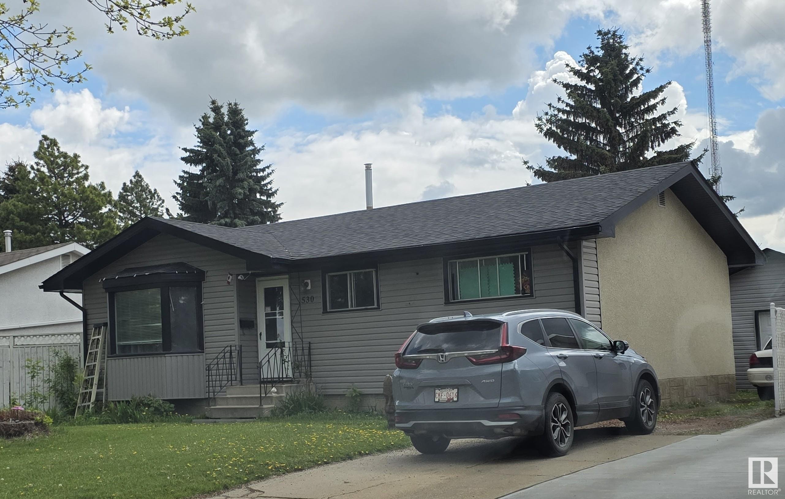 Property Photo: 530 Alder Avenue AB T8A 1T2