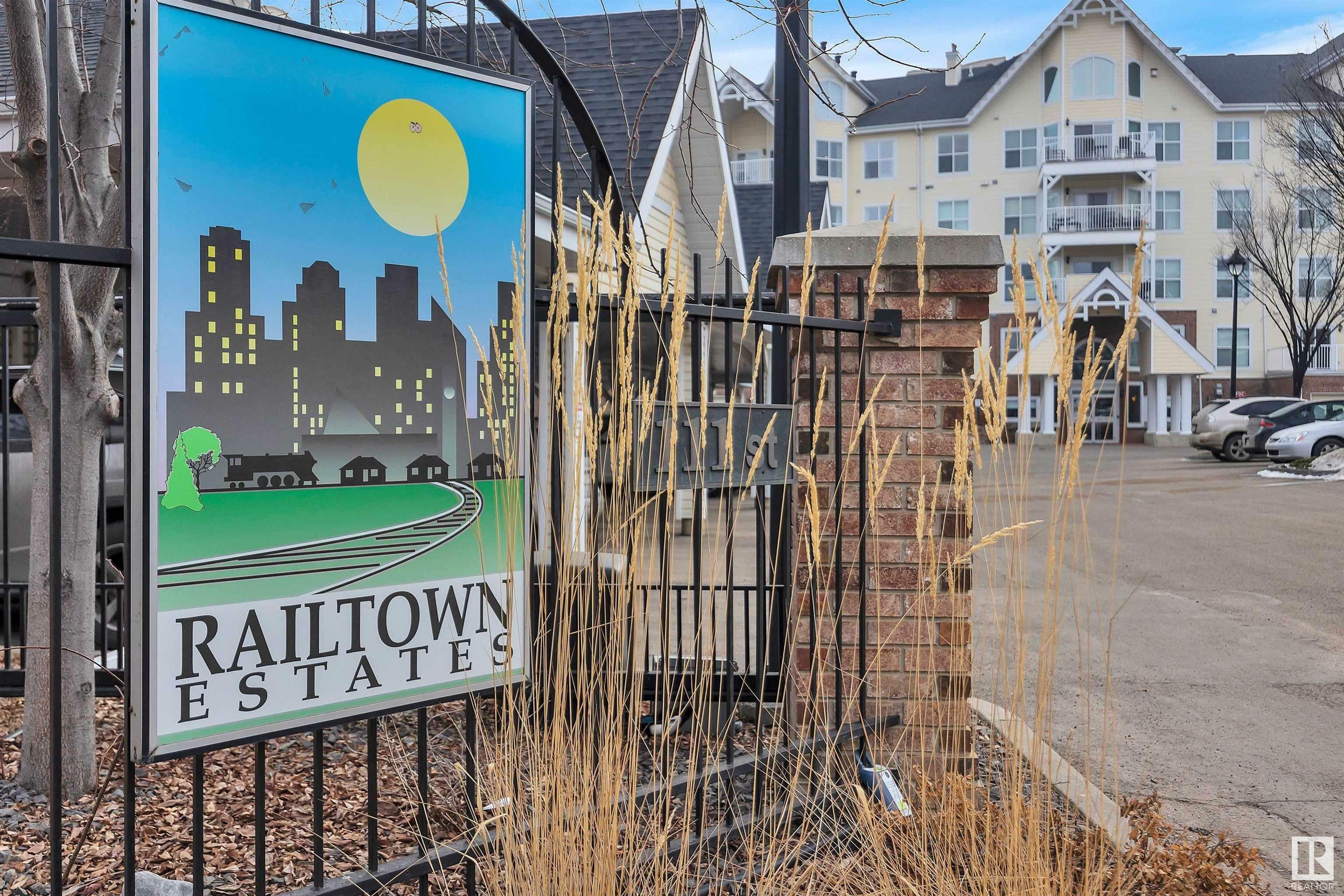 Property Photo:  10221 111 Street NW 206  AB T2K 2W5 