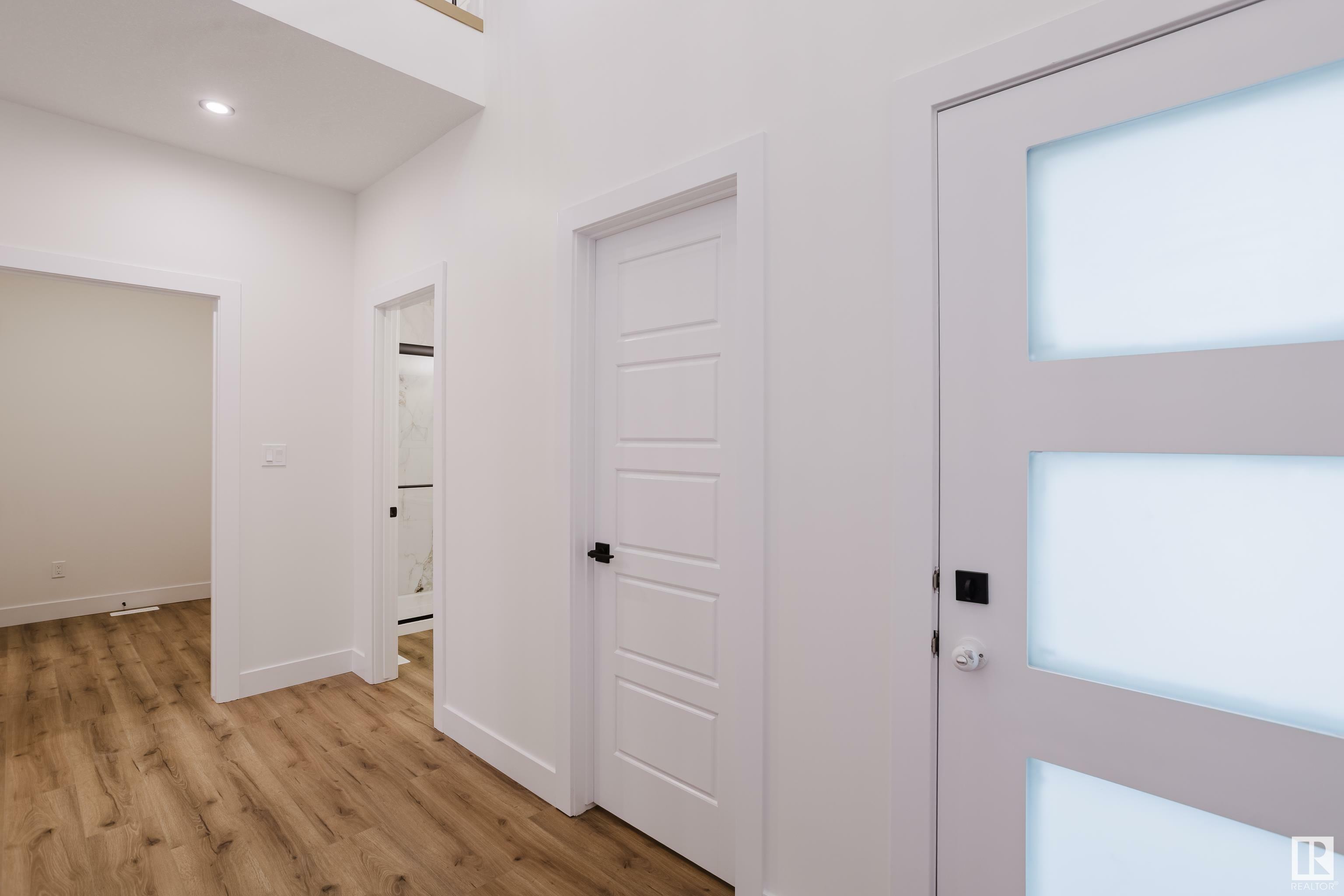 Property Photo: 41 Meadowgrove Lane AB T7X 0W2