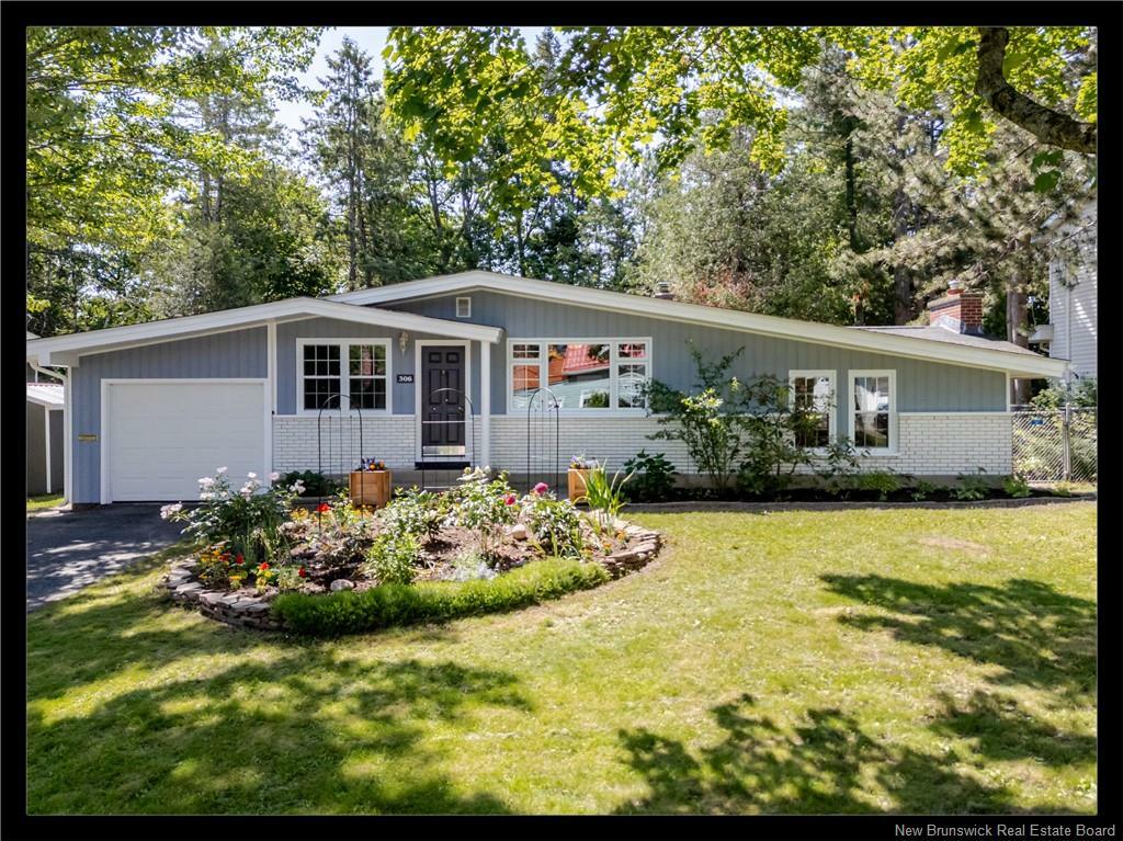 Photo de la propriété:  306 Willingdon Street  NB E3B 3A5 