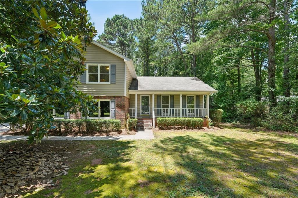 Property Photo:  125 Summit Court  GA 30214 