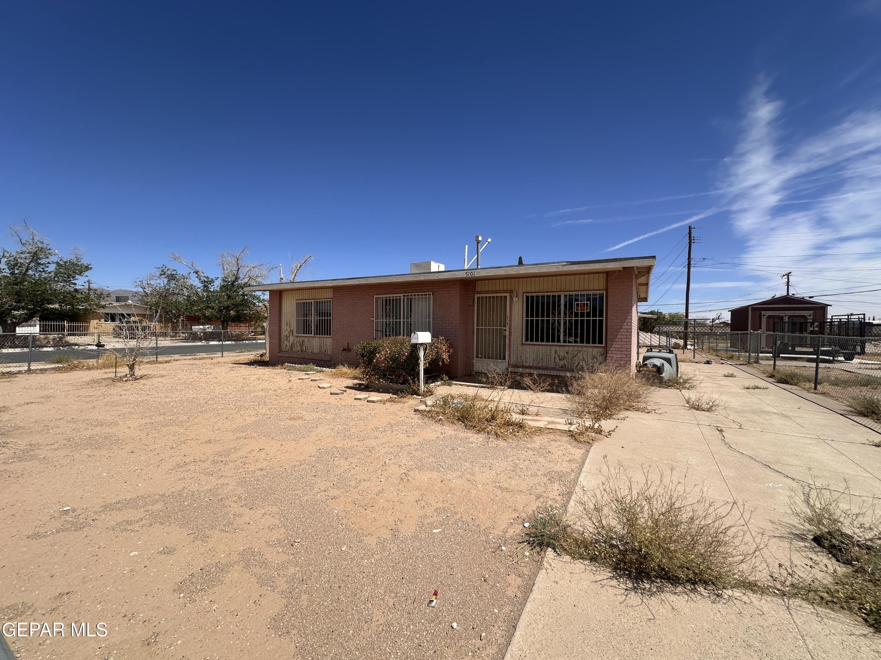 Property Photo: 5101 Rutherford Drive TX 79924