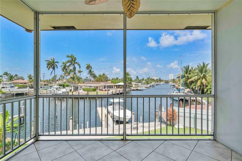 Property Photo: 2201 SE 9th St 206 FL 33062