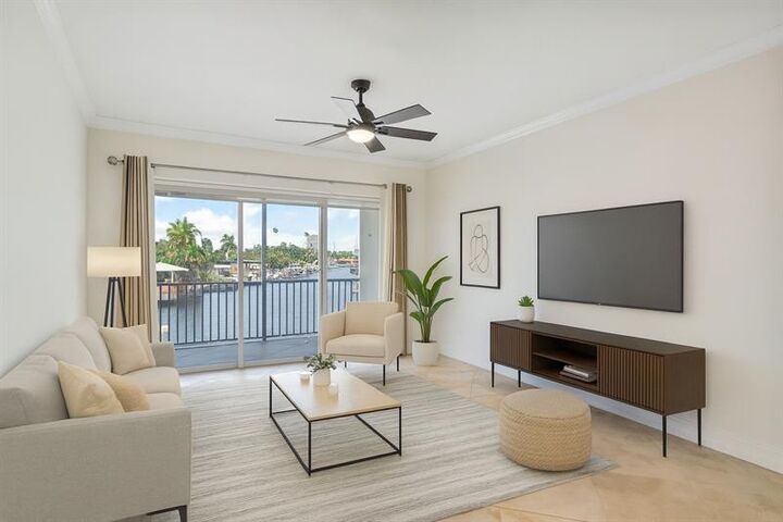 Property Photo: 2201 SE 9th St 206 FL 33062