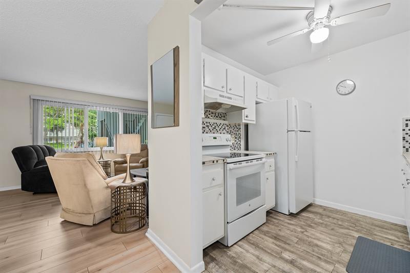 Property Photo: 1301 SW 134th Way 103B FL 33027