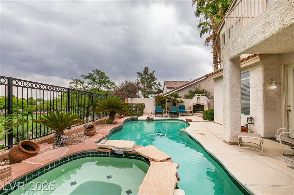 Property Photo: 7836 Silver Plateau Avenue NV 89128