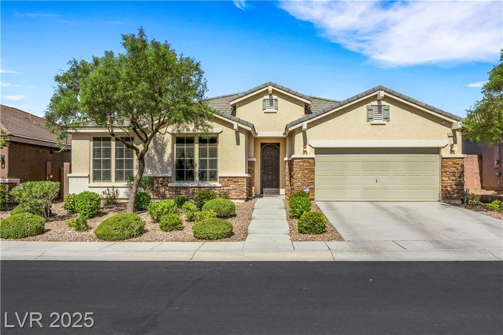 Property Photo: 7125 Silver Ridge Peak Street NV 89166
