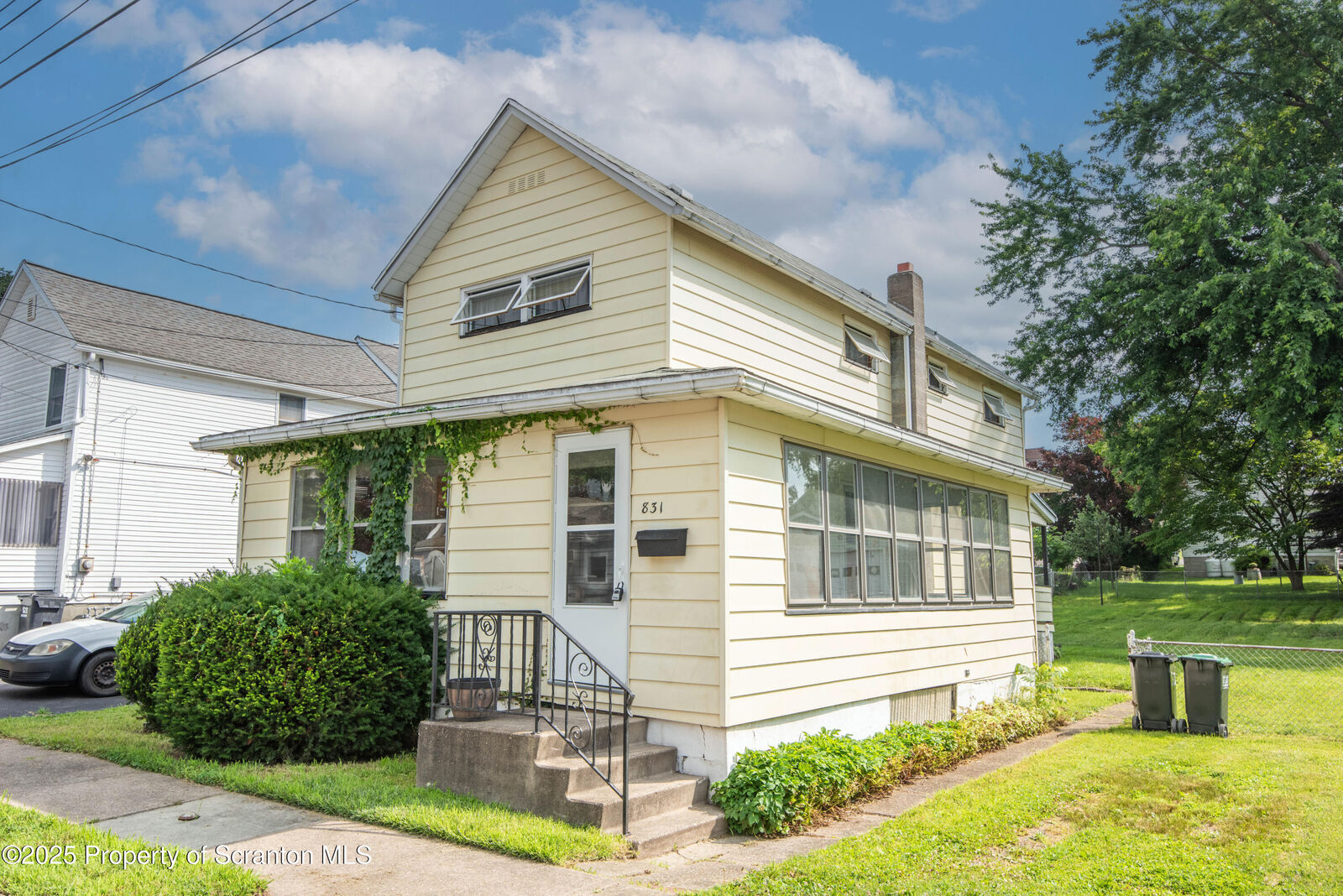 Property Photo:  831 N Walnut Street  PA 18709 
