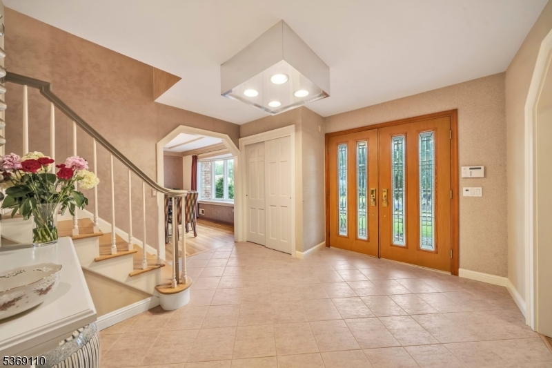 Property Photo: 20 Breton Dr NJ 07058