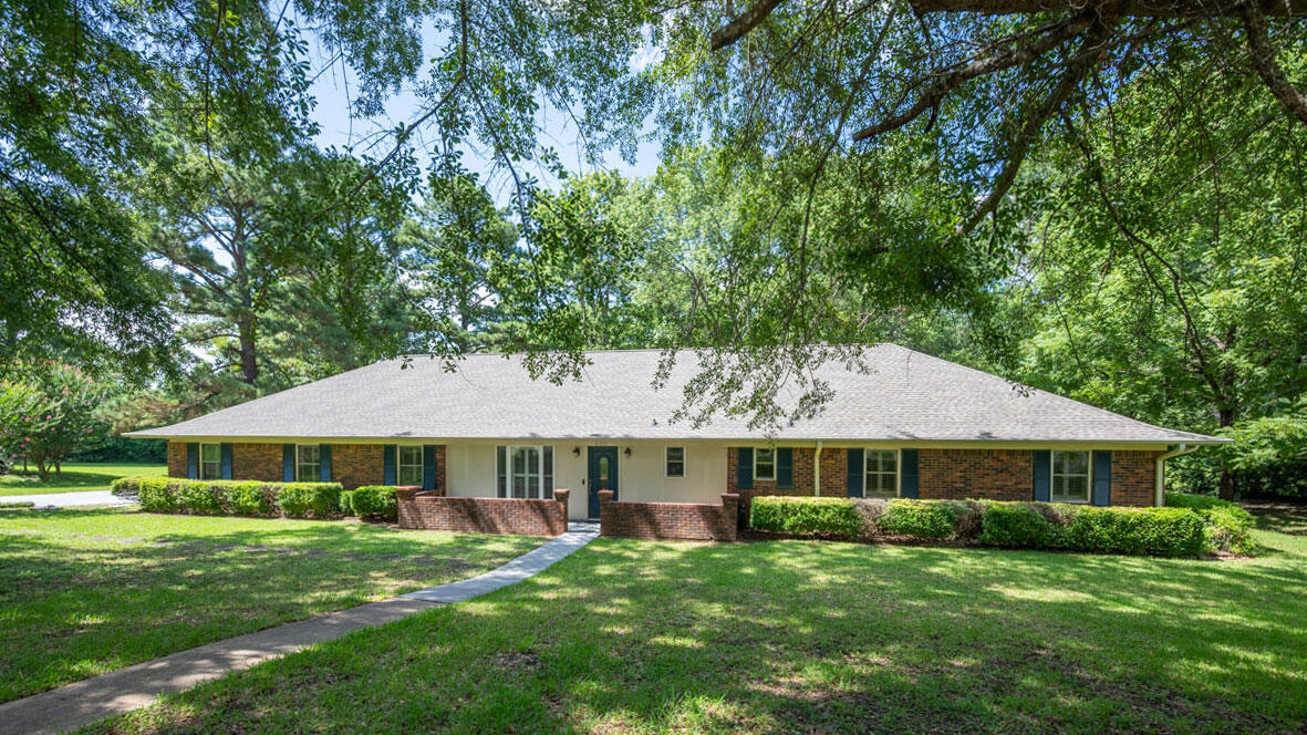 503 Colonial Circle  Starkville MS 39759 photo