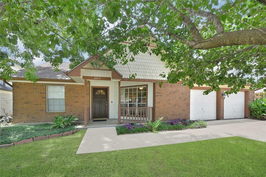 Property Photo: 2215 Saradon Drive TX 77478