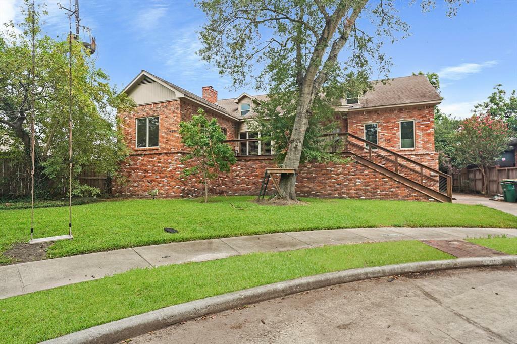 Property Photo: 9703 Oasis Drive TX 77096
