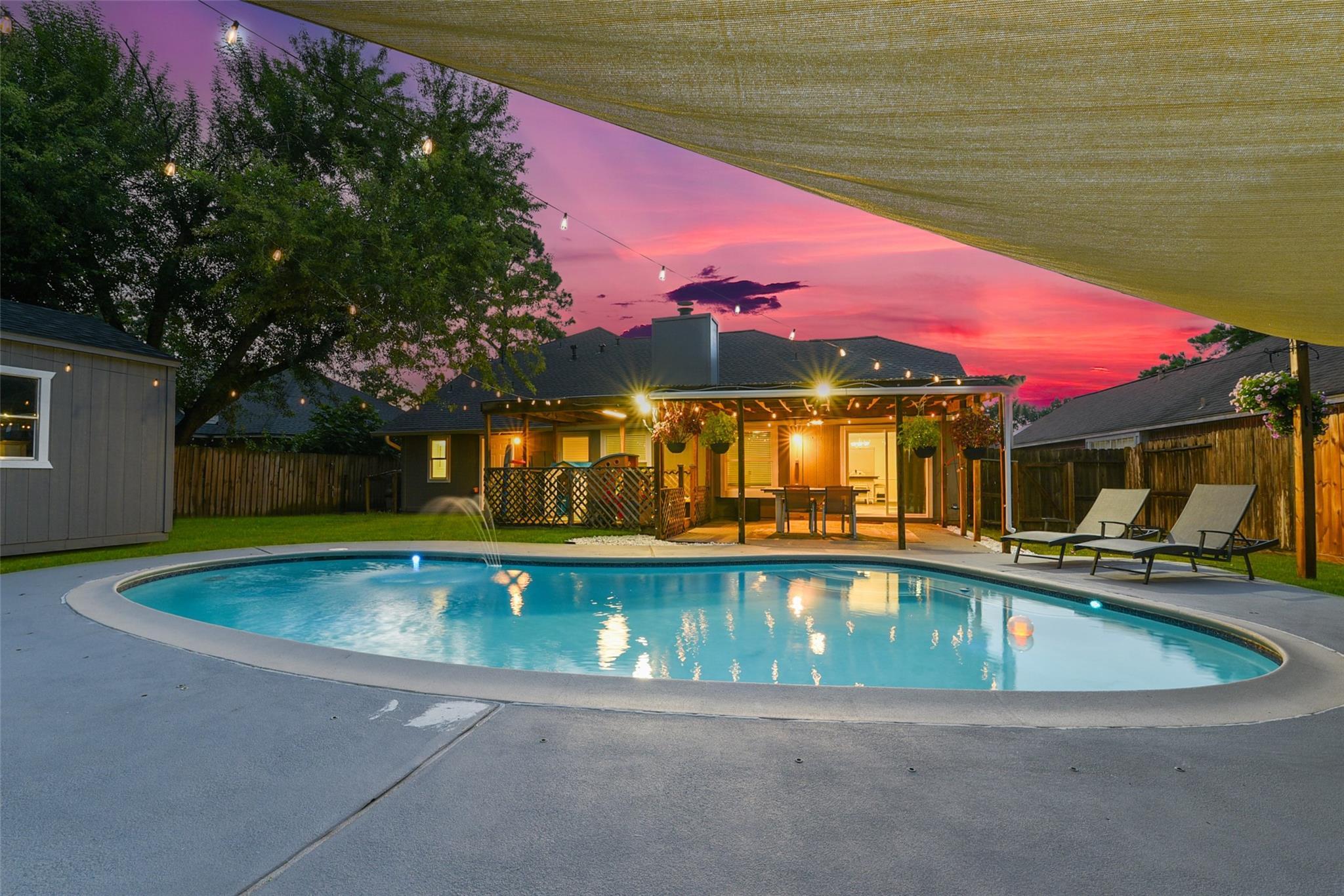 Property Photo: 12223 Paddock Way TX 77065