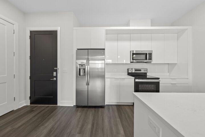 Property Photo:  121 34th St 401  NJ 07087-5902 