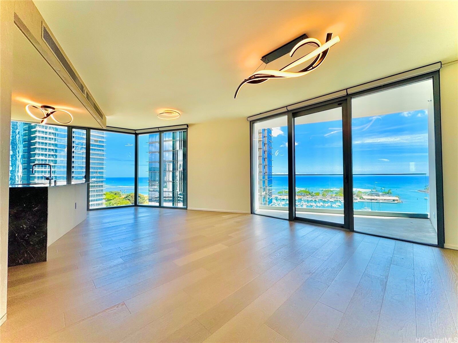 Property Photo:  1000 Auahi Street 1600  HI 96814 