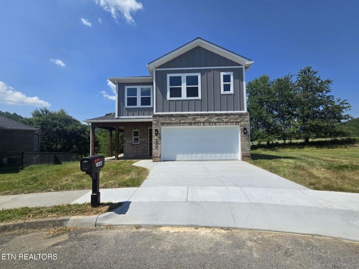 Property Photo: 1846 Topsail Court TN 37664