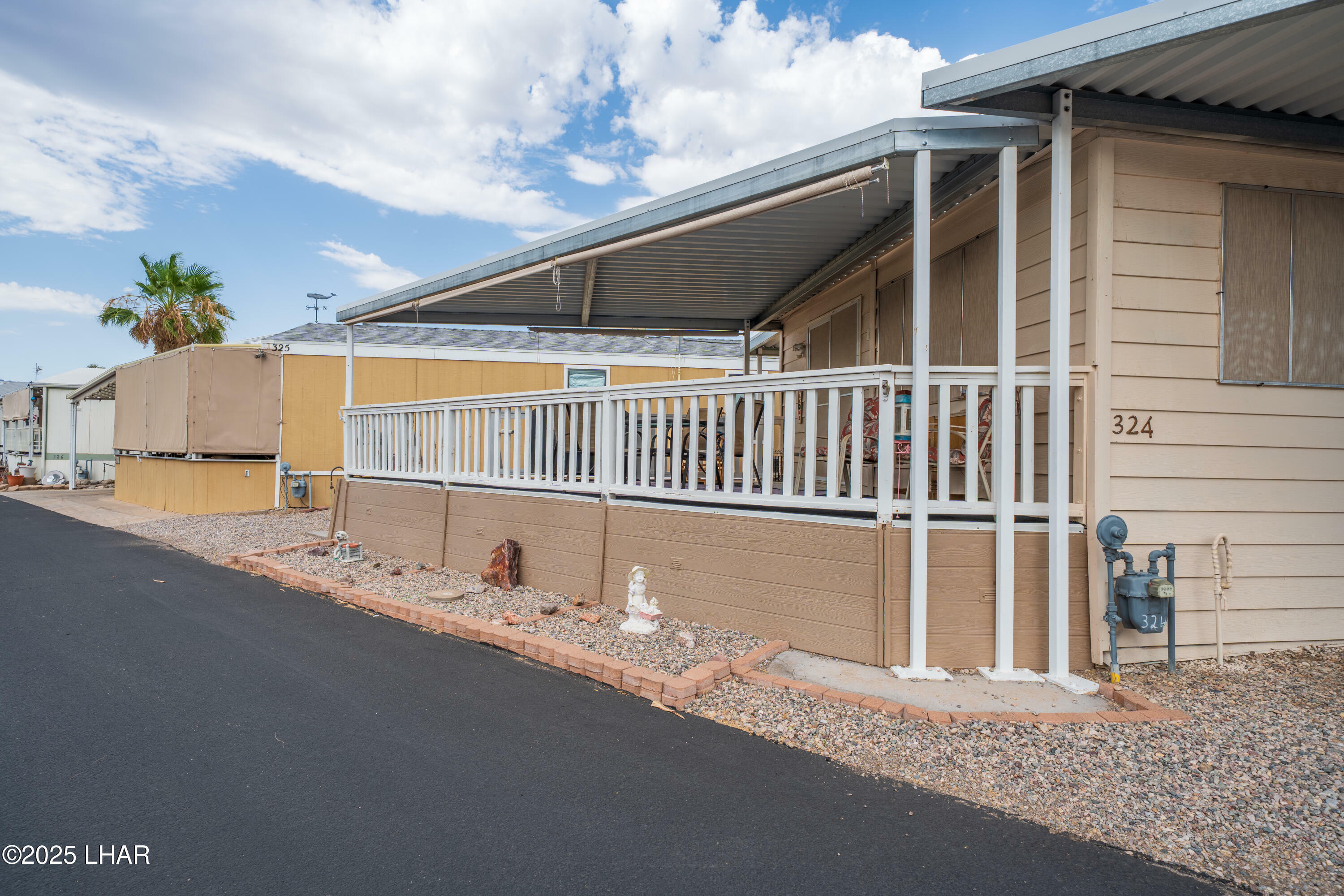 Property Photo: 601 Beachcomber 324 AZ 86403