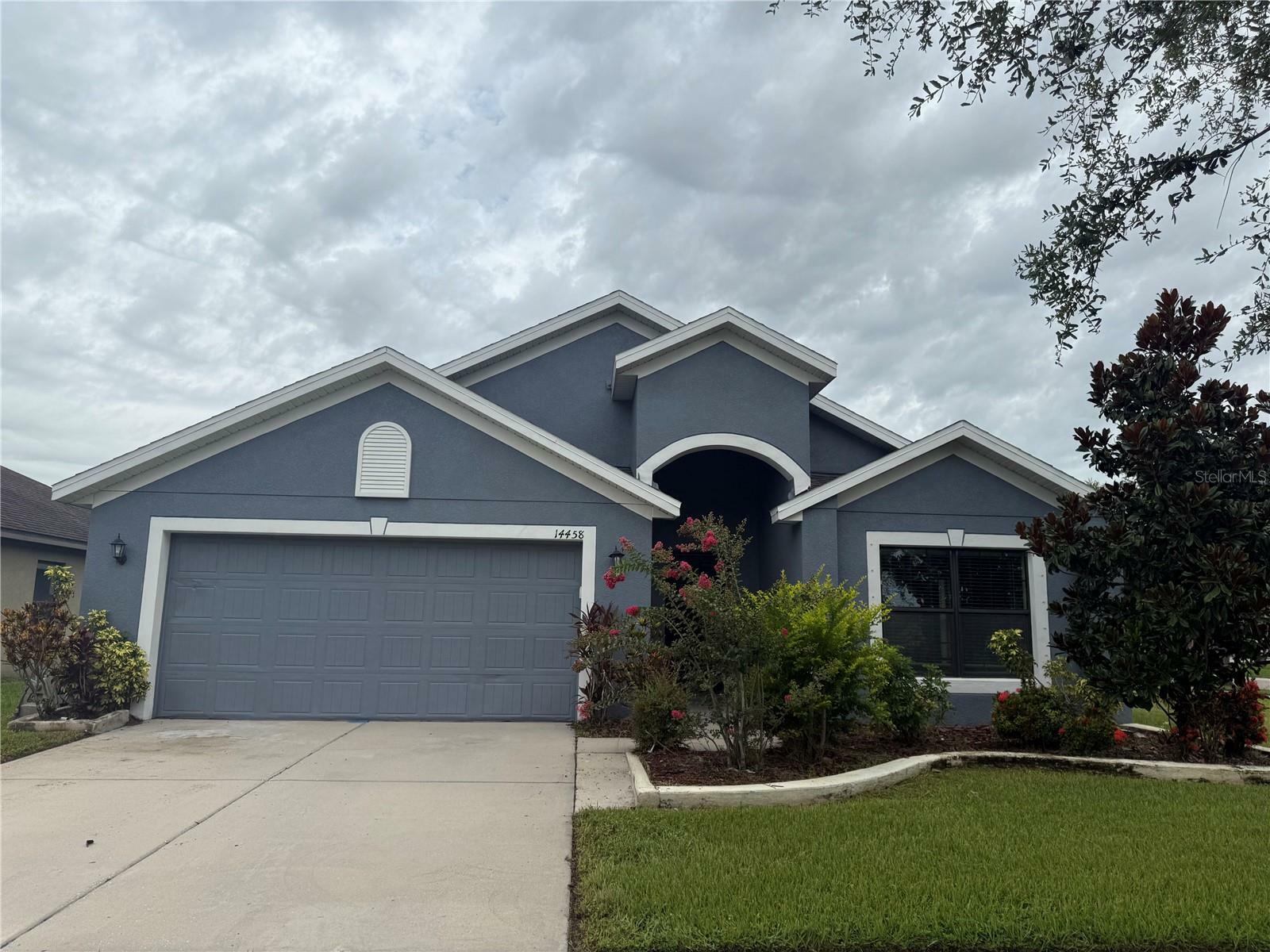 Property Photo: 14458 Alistar Manor Drive FL 33598