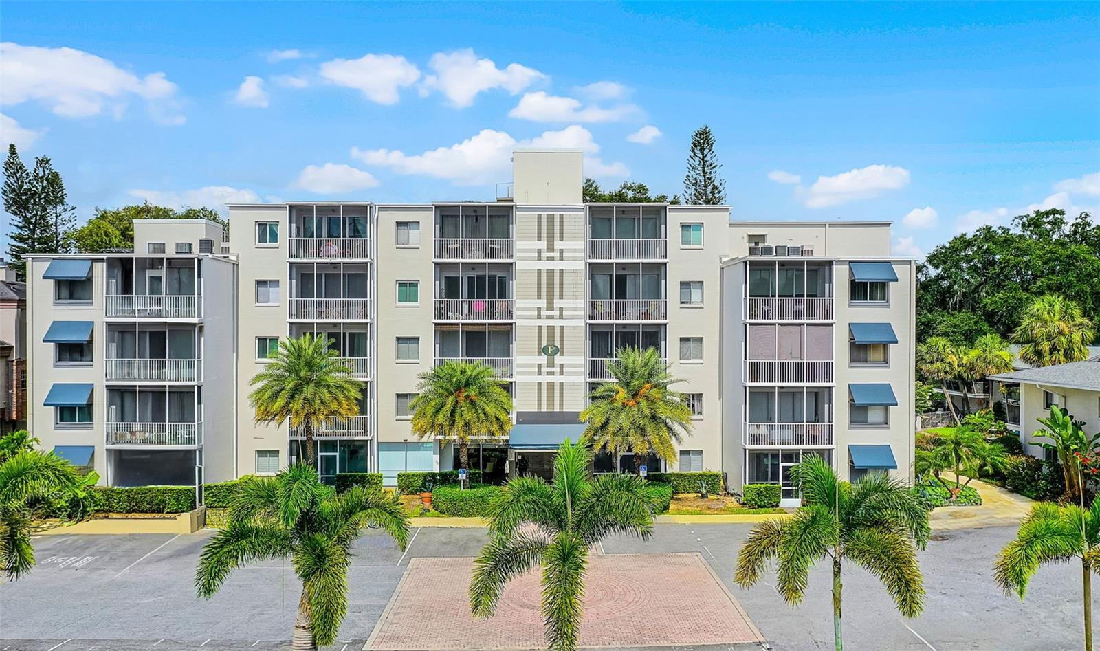Property Photo: 1100 Delaney Avenue F407 FL 32806