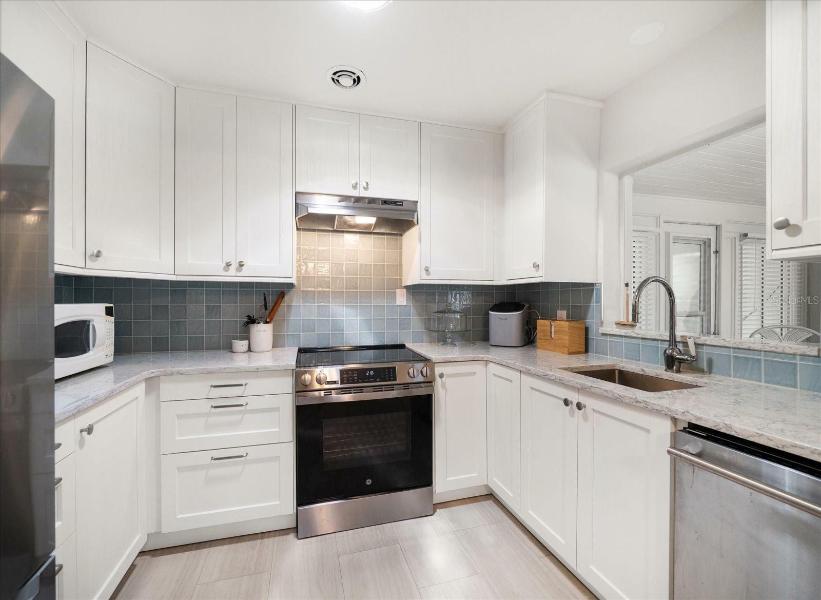 Property Photo:  745 Bruce Avenue  FL 33767 