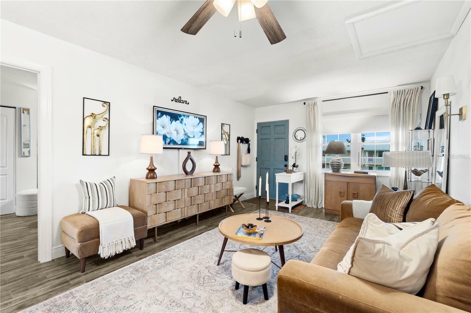 Property Photo: 1100 E Caroline Street 204 FL 32778