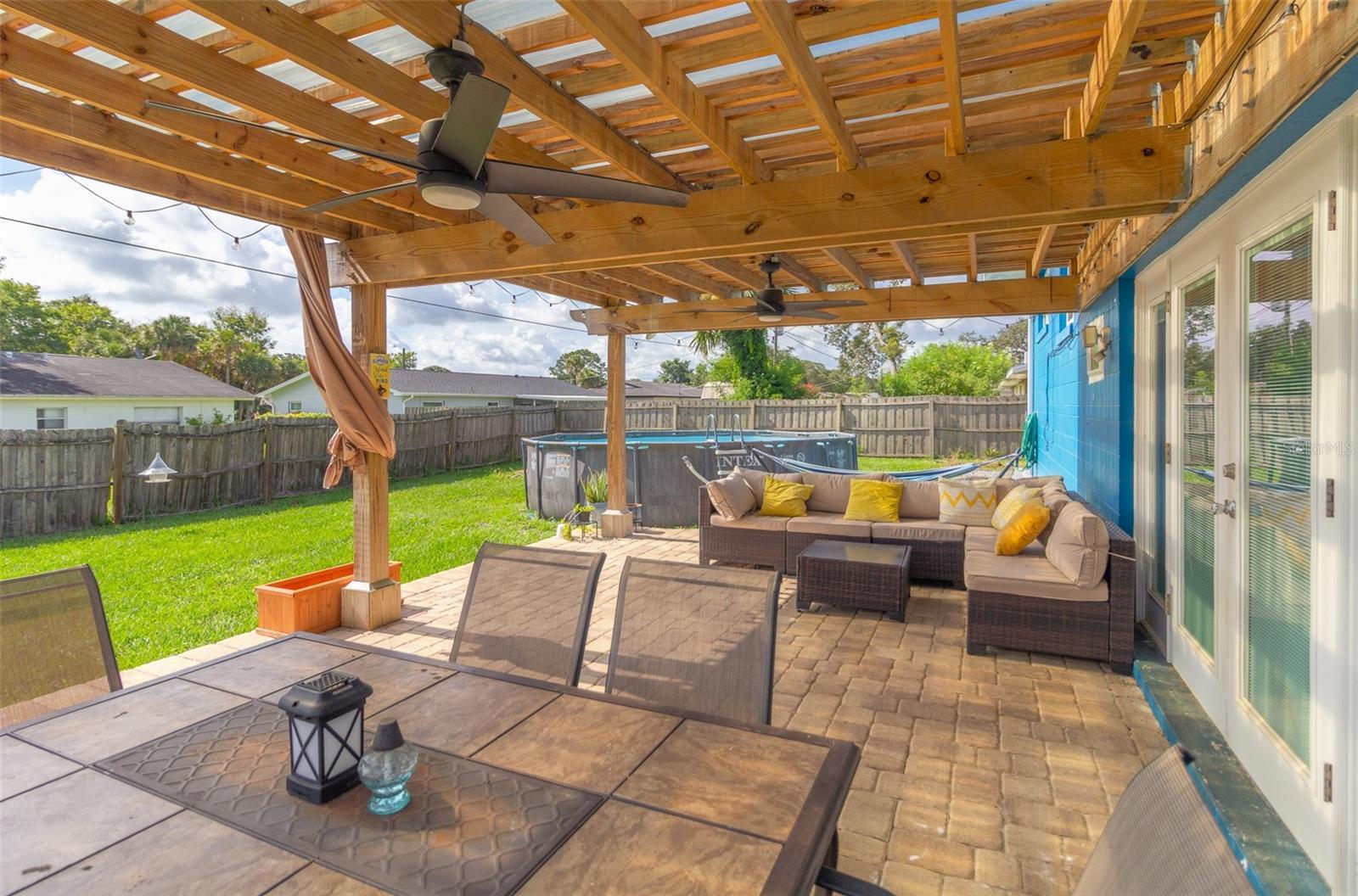 Property Photo: 204 Devon Street FL 32127
