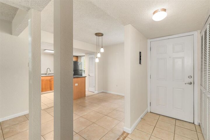 Property Photo:  1810 NW 23rd Boulevard 272  FL 32605 