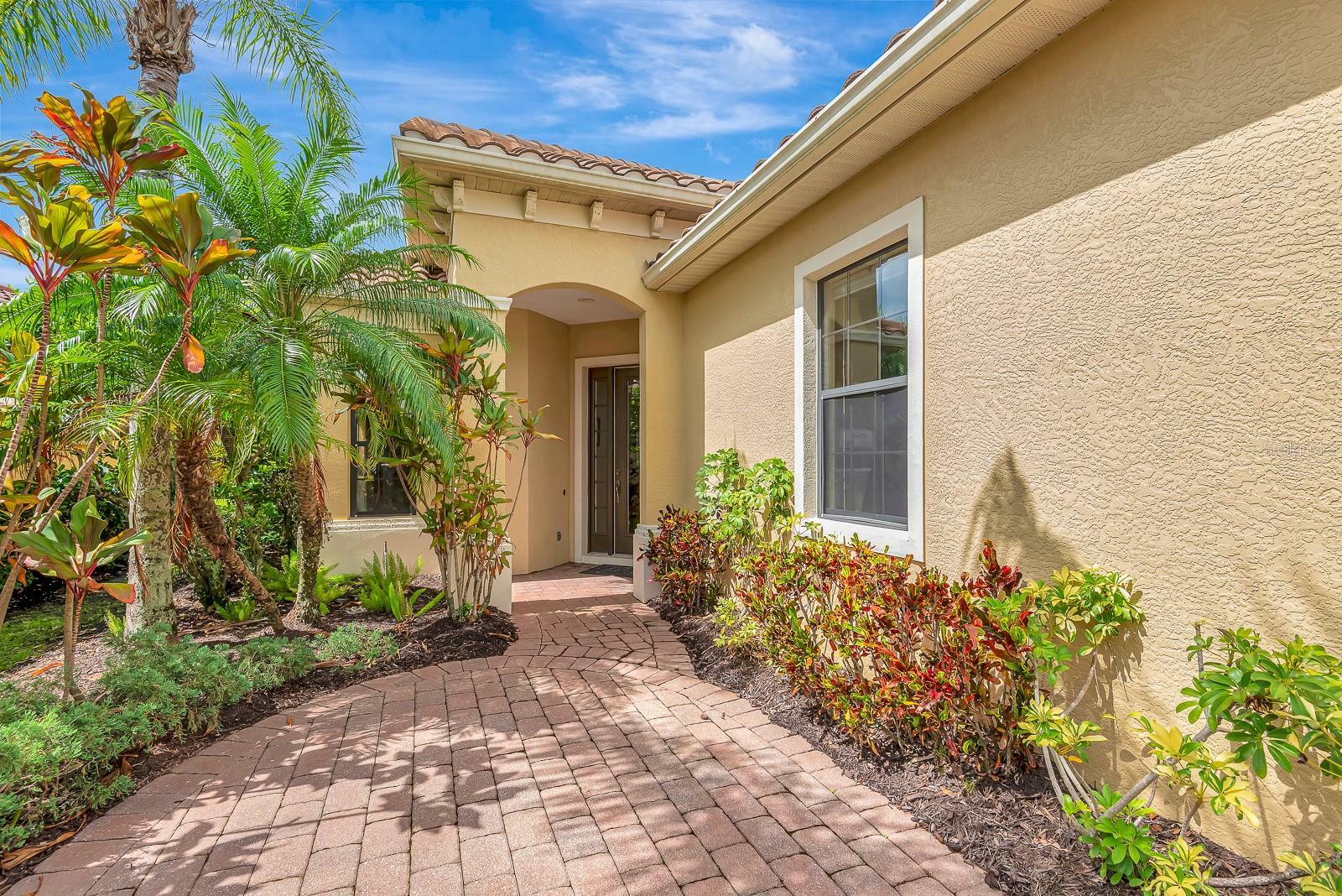 Property Photo: 7314 Wexford Court FL 34202