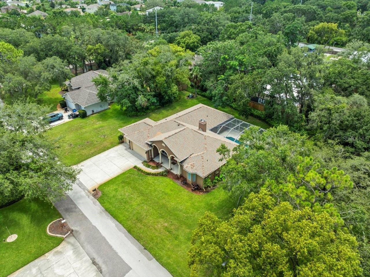 Property Photo:  2409 Heather Manor Lane  FL 33549 